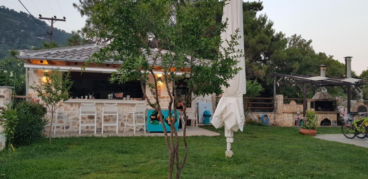Hatzoudis Luxury Suites Hriszí Amudiá Kültér fotó