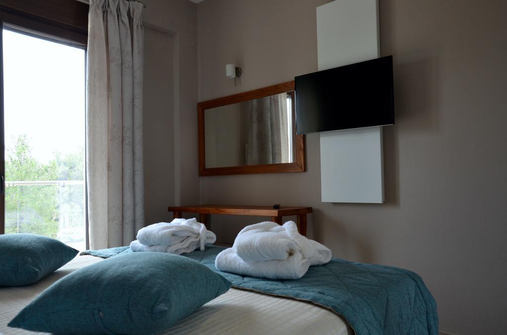 Hatzoudis Luxury Suites Hriszí Amudiá Kültér fotó