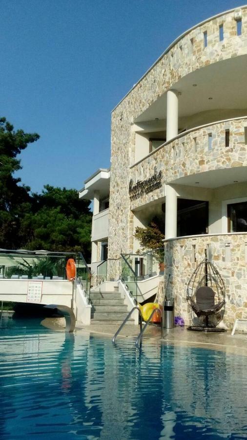 Hatzoudis Luxury Suites Hriszí Amudiá Kültér fotó